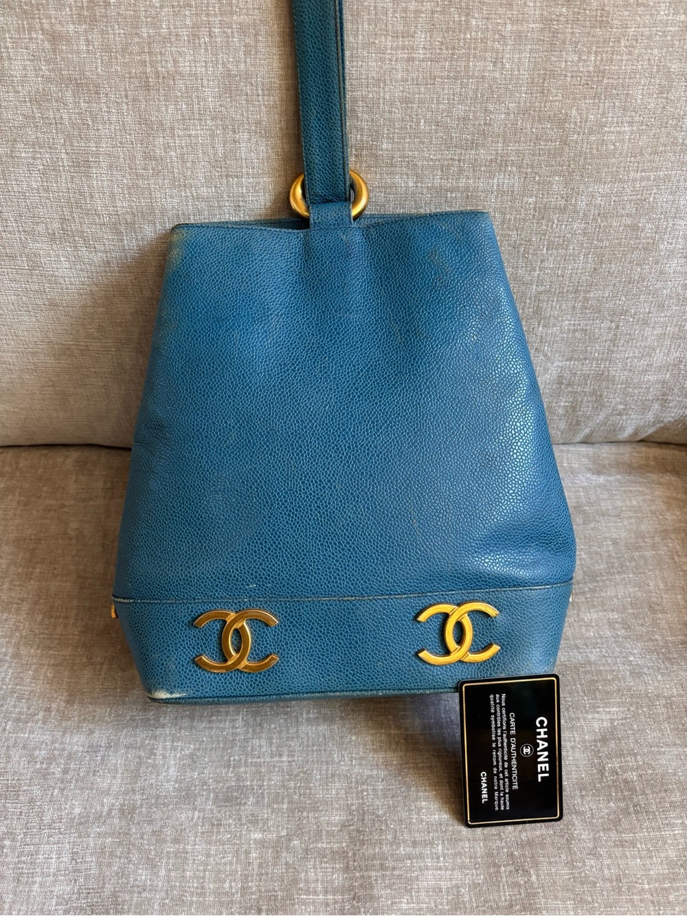 Authentic CHANEL vintage blue calf skin sling bucket bag 24k gold - Picture 2 of 14